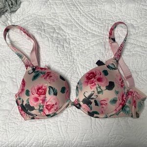Victoria Secret Push Up Bra